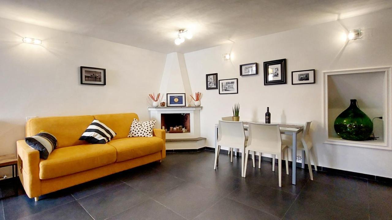 Casa Del Moro - Romantic Loft In Trastevere Exterior photo